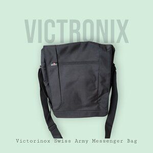 Victorinox Messenger Courier Bag with Matching Cord/Power Supply Tote Bag